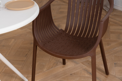 Стул пластиковый ЭСКАЛЕЙТ коричневый