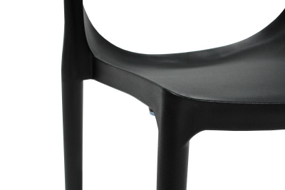 Стул пластиковый ЕВОК черный