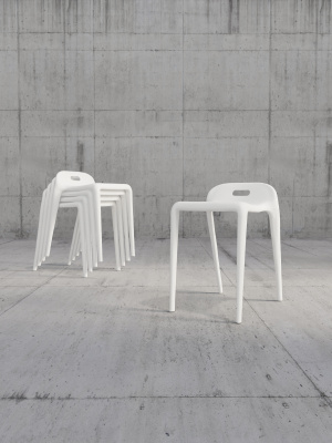 Табурет пластиковый ЭСПЕЙС белый