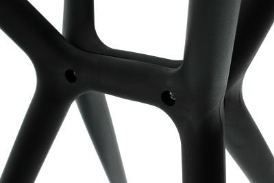 Стол пластиковый ТЕОРИ круглый (белый с черными ножками)